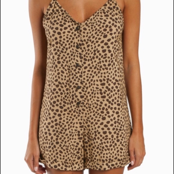 •READ• Boys+Arrows Feelin' Floozy Romper Carnivore - Picture 1 of 15